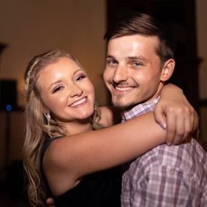 Meet your Posher, Lindsey